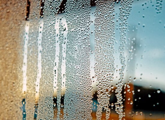 Legatura dintre izolatia termica si condens: O perspectiva noua